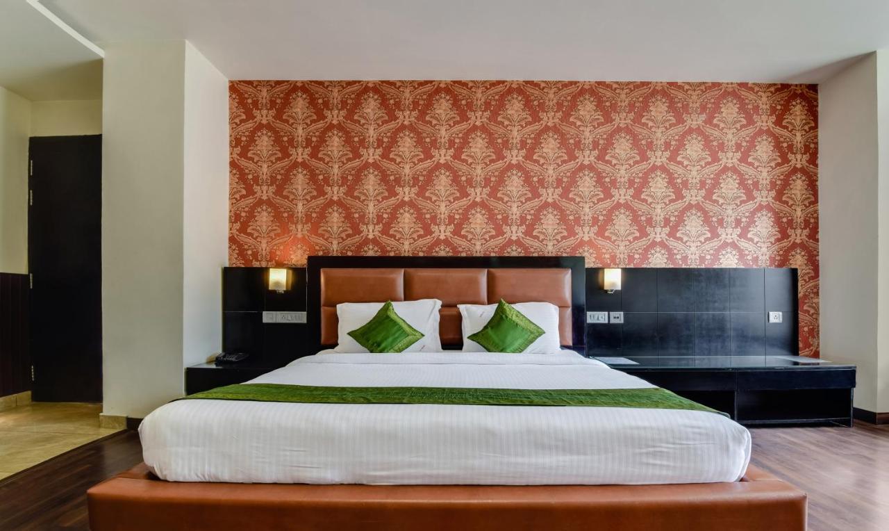 The Vaikunth Hotel Dharamshala Bagian luar foto