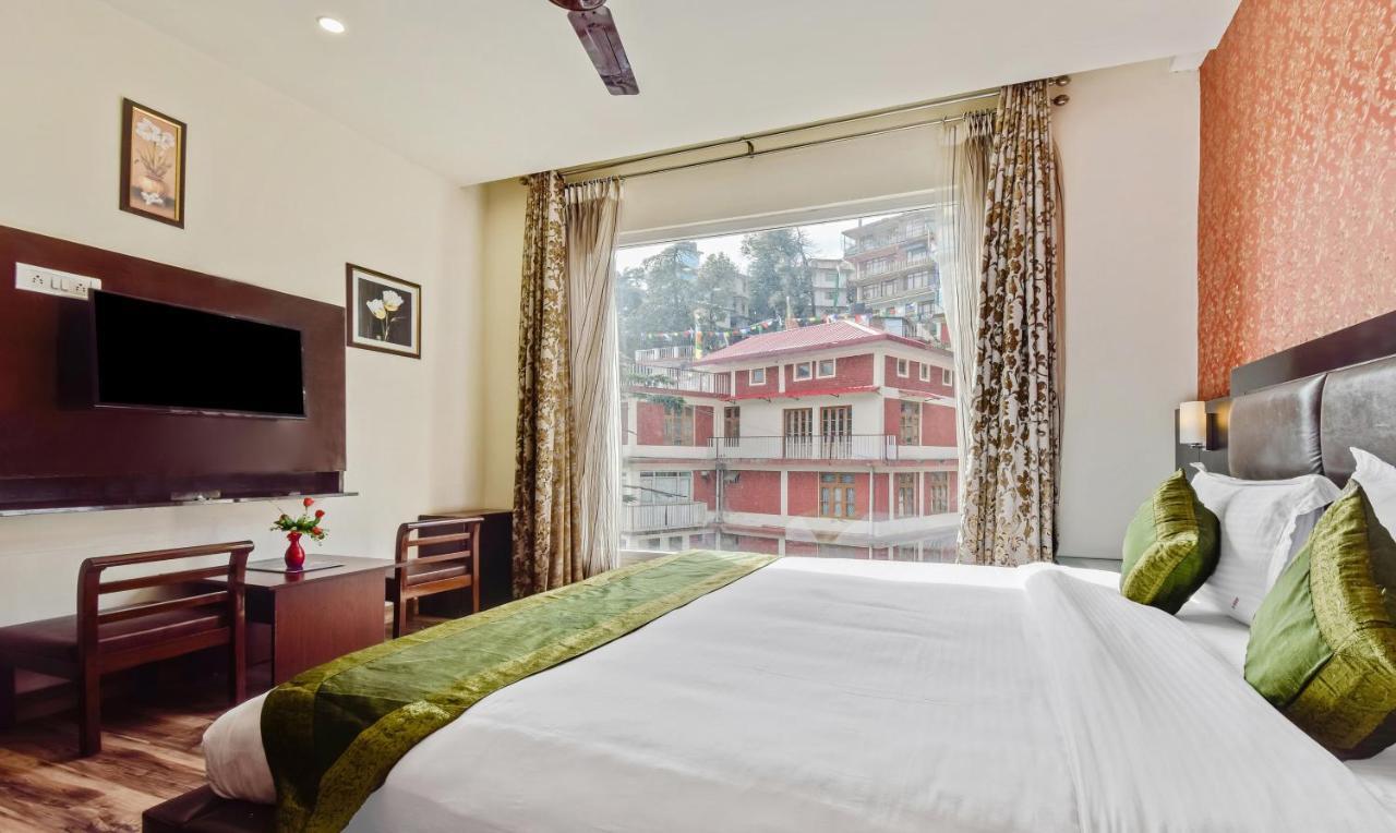 The Vaikunth Hotel Dharamshala Bagian luar foto
